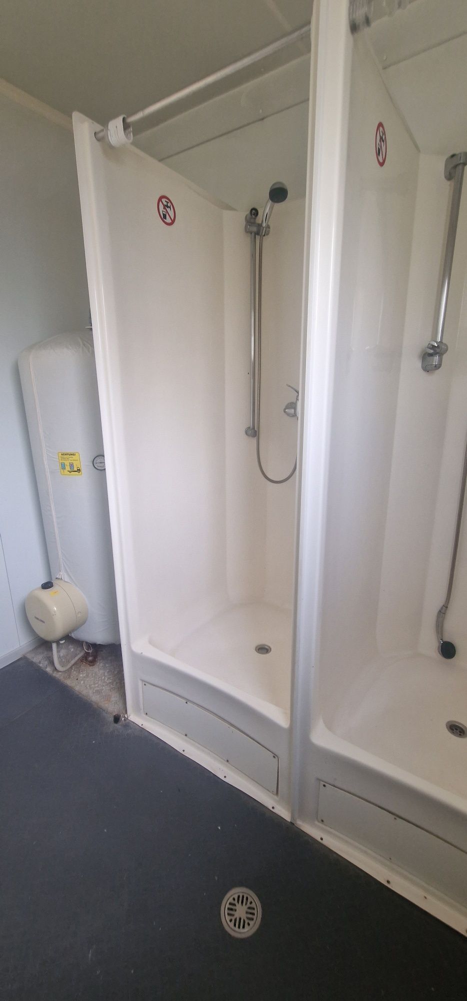 Kontener Sanitarny Wc Toaleta  Pisuar prysznice