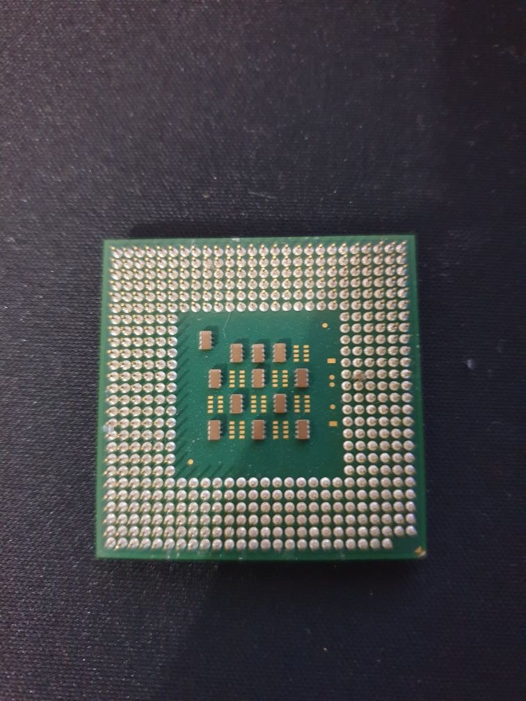 Processador Intel Pentium 4 3GHz/512/800 SL6WU MALAY L345A770