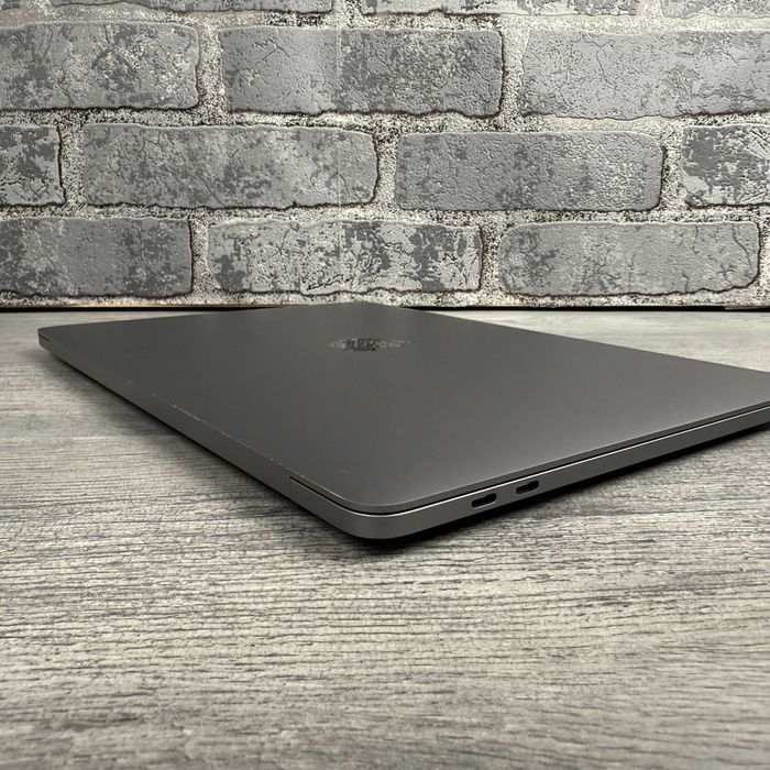 Ноутбук Apple MacBook Pro 13 2020 (M1 | 16Gb | 512Gb SSD | 8 GPU)