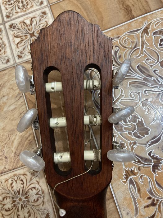 Продам CORT AC100 OP