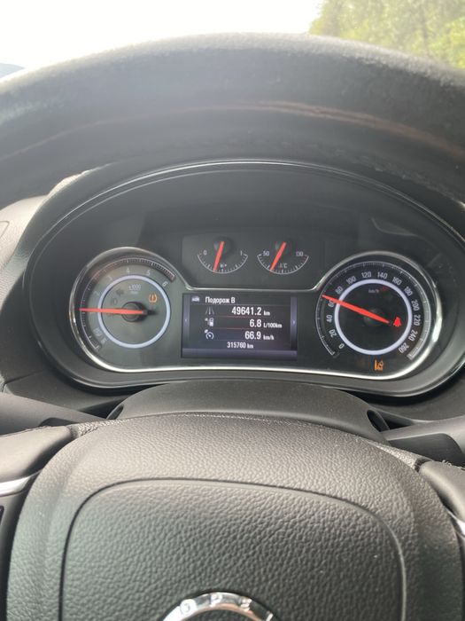 Opel Insignia Sports Tourer Універсас