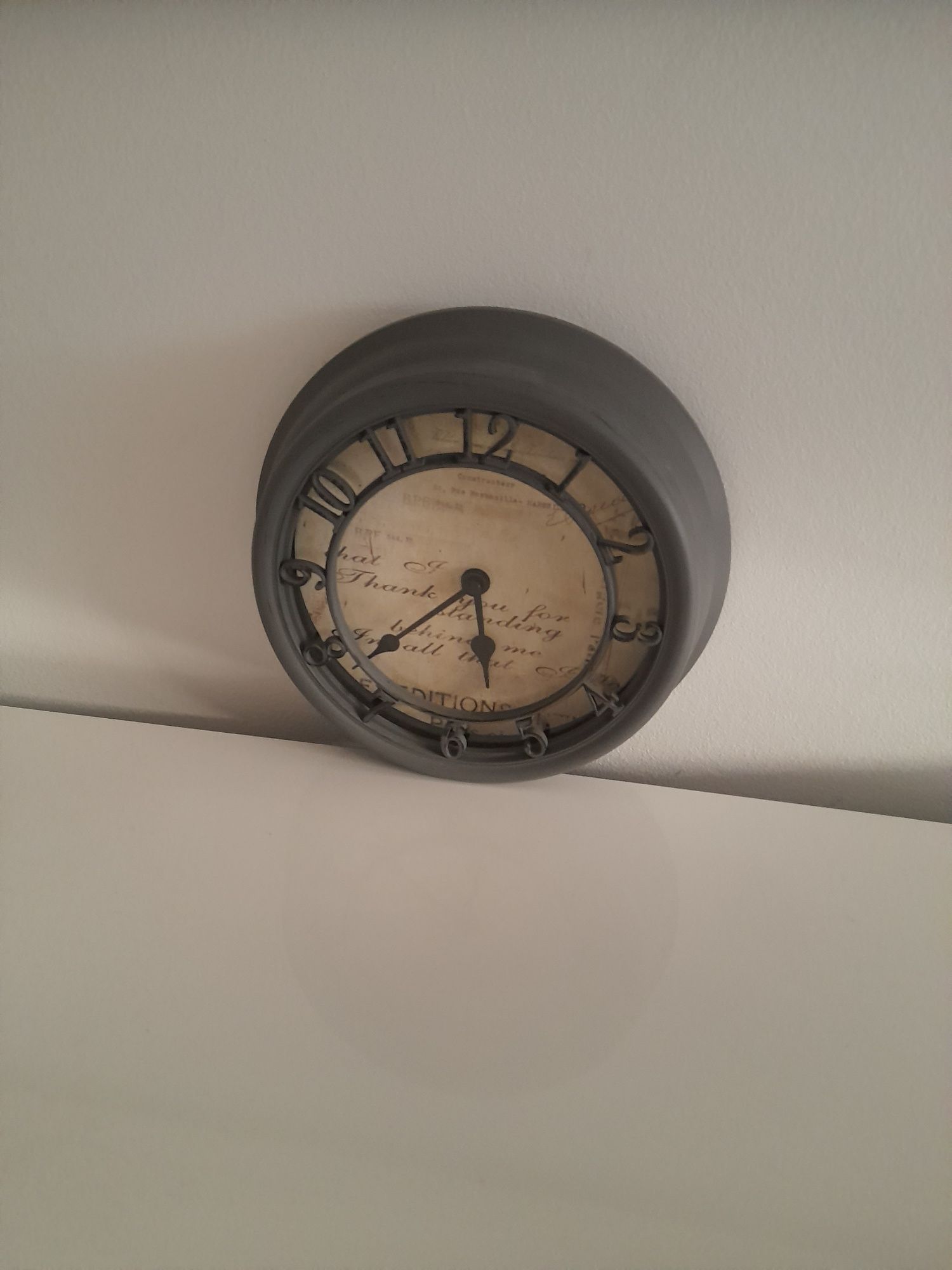 Relógio vintage novo