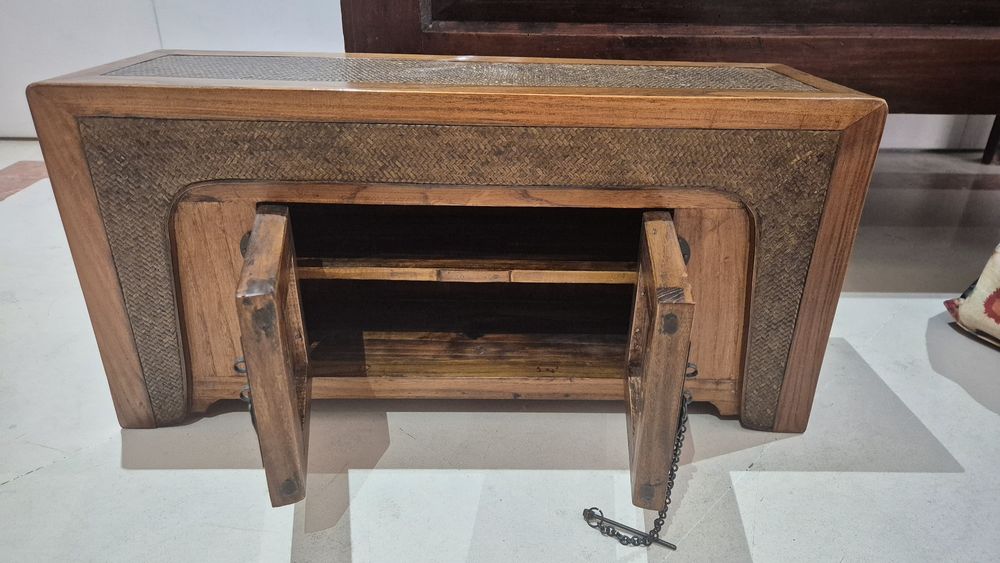 Móvel  pequeno chinês a