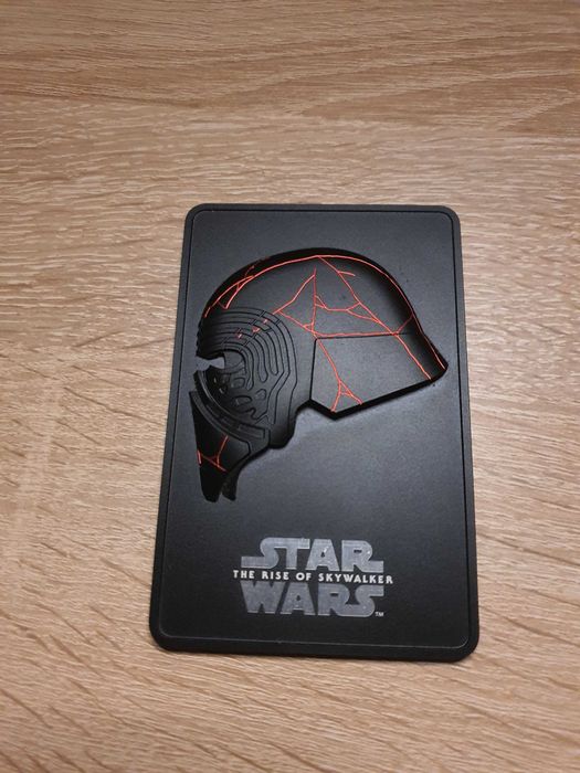 Star Wars™ Edition
Эксклюзивная коллекционная карточка.