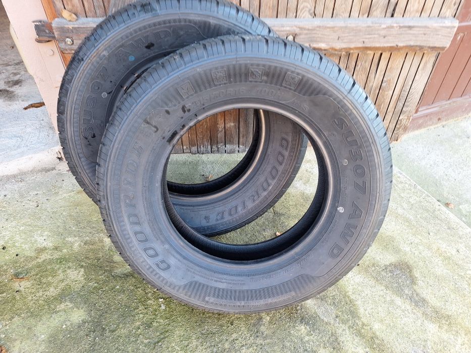 Opony wielosezonowe Goodride SU307 215/70R16