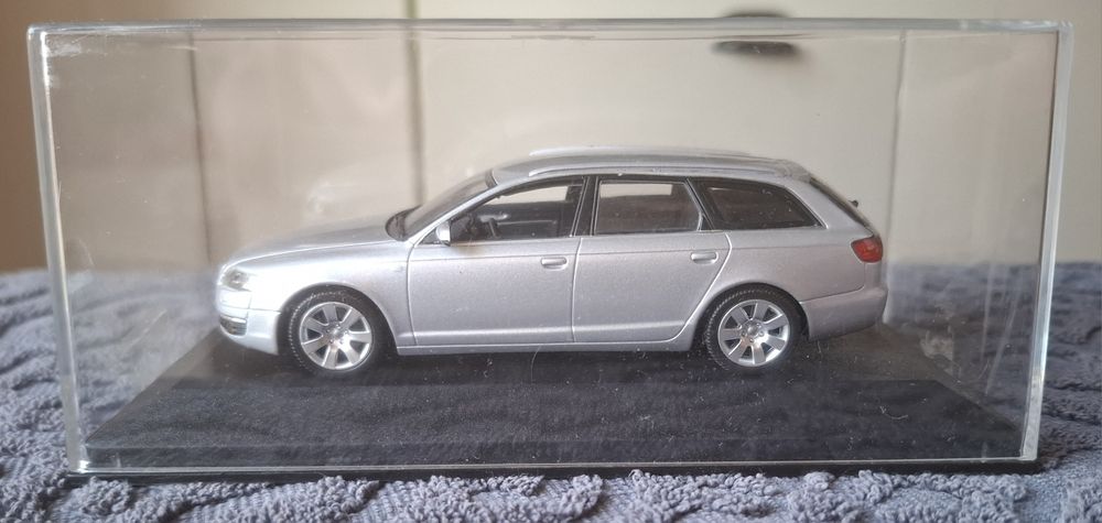 Model 1 43 Audi A6 C6 Minichamps