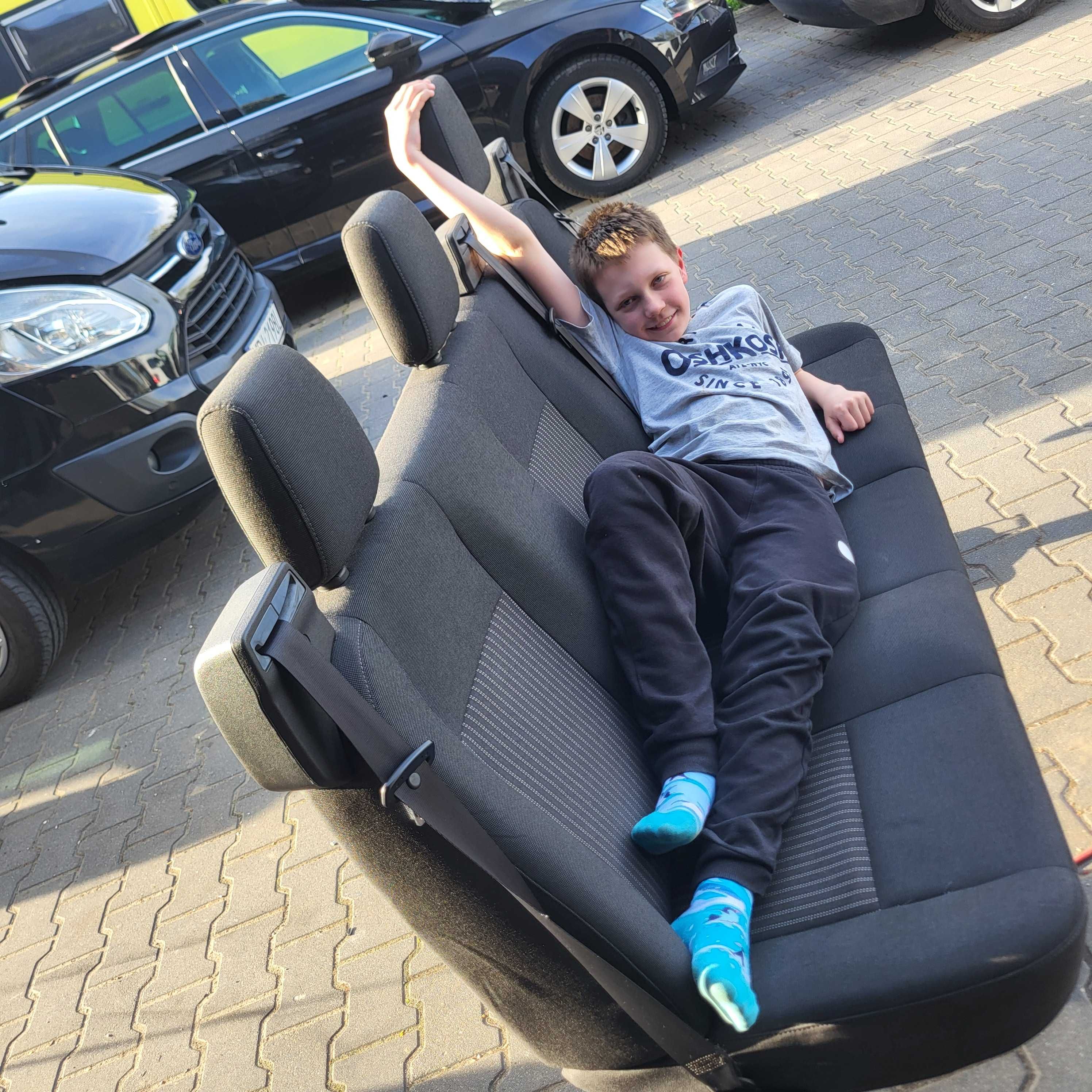 Fotele, drugi rząd Ford Custom brygadówka
