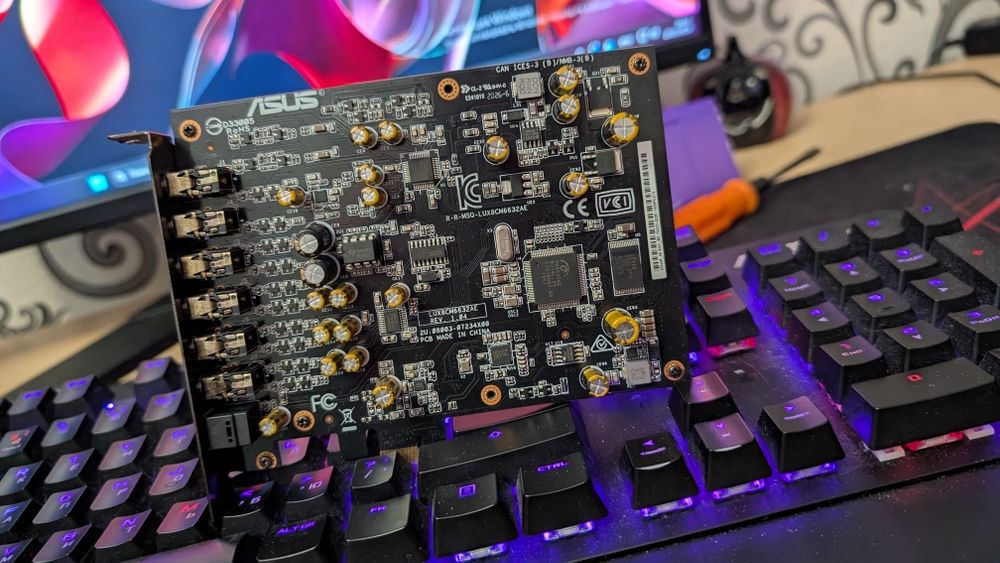 Продам звукову карту ASUS XONAR