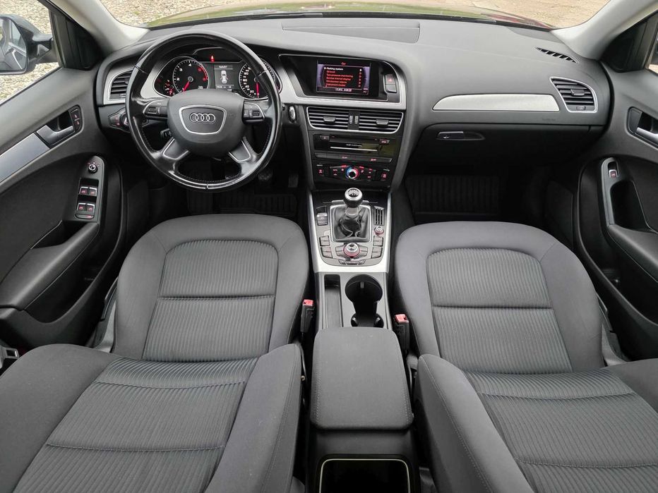 AUDI A4 B8 LIFT!! 2.0 TDI !!Zadbana