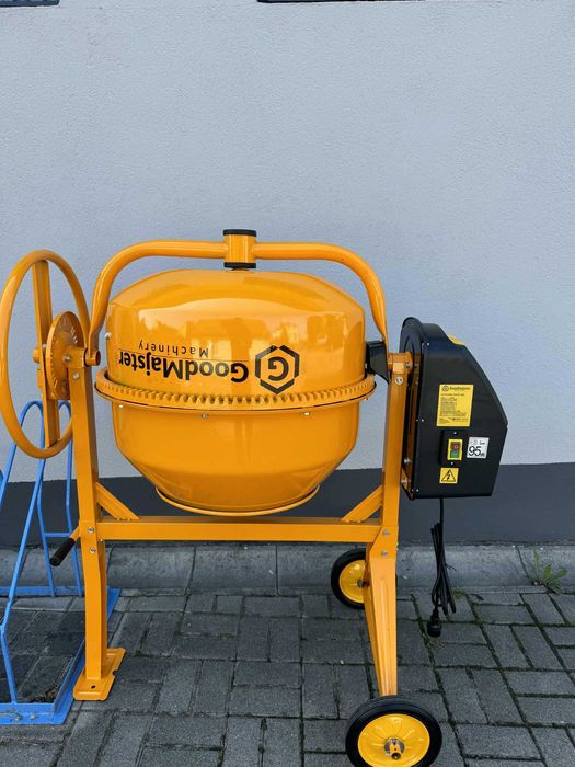 Betoniarka 160L 650W 230V bęben stalowy, żeliwny wieniec