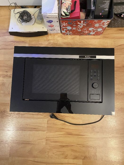 Amica-kuchenka mikrofalowa do zabudowy