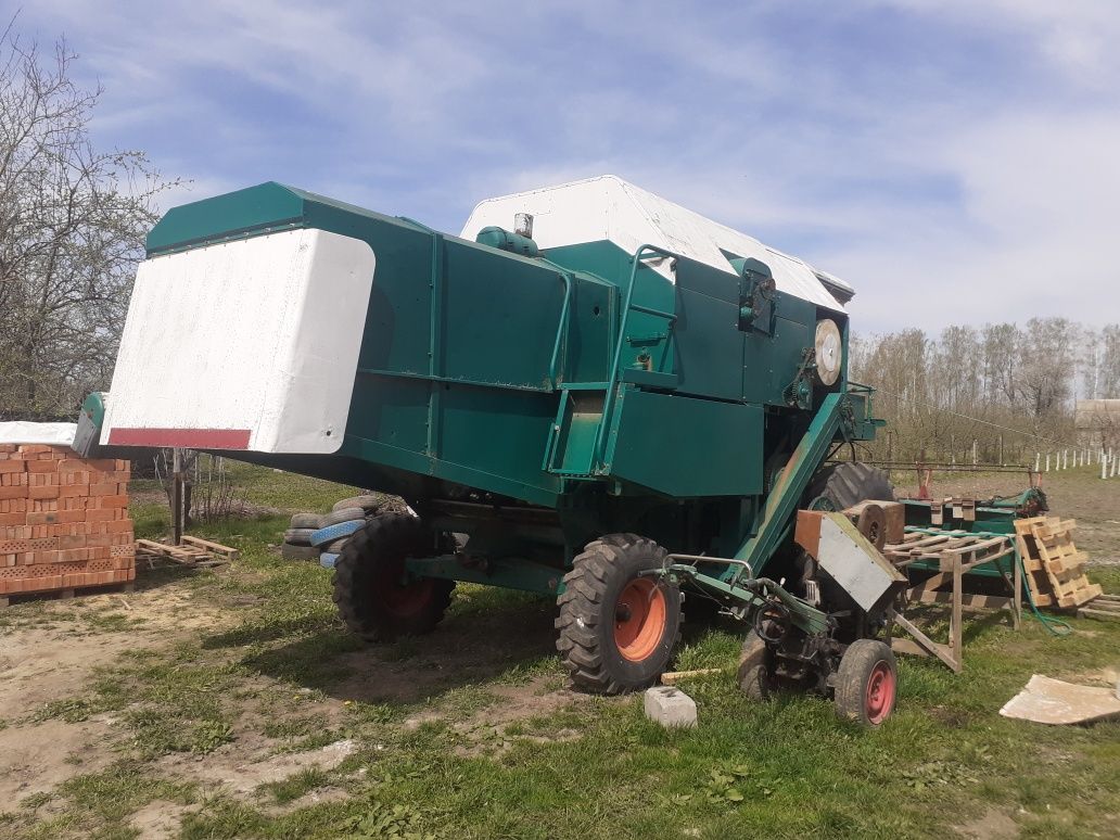Продам Claas dominator 106