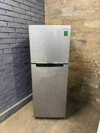 Холодильник Samsung RT22FA No Frost Стан як новий
