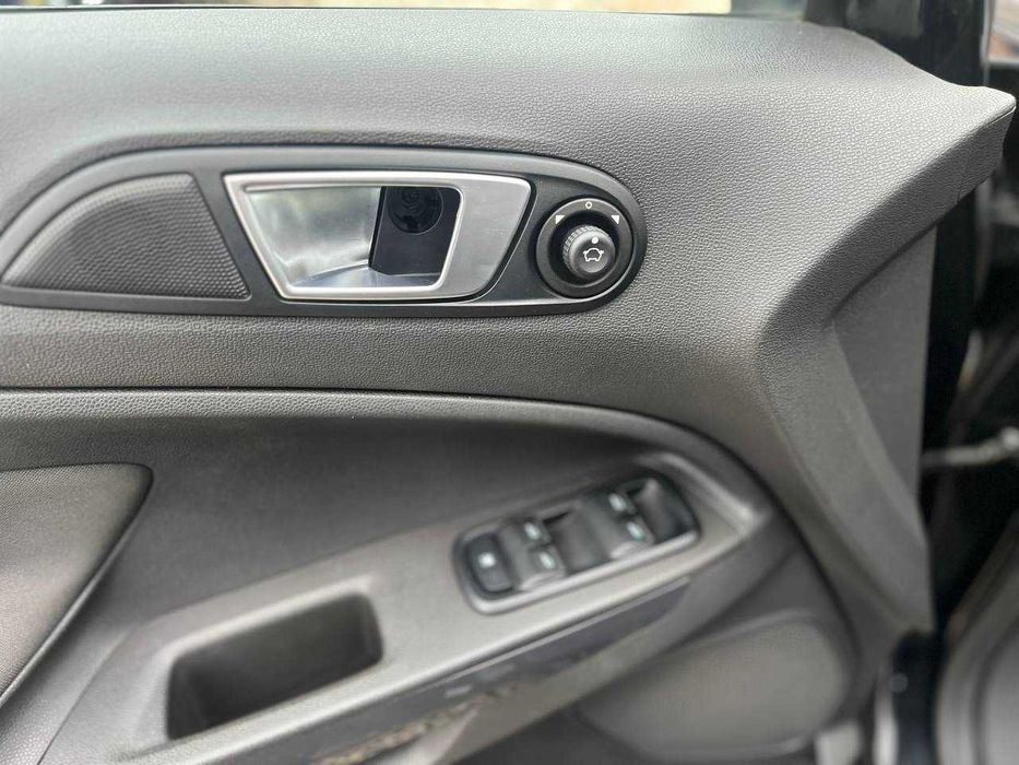 Ford Ecosport 2015 1.0 л.бензин 77тис. км. пробігу