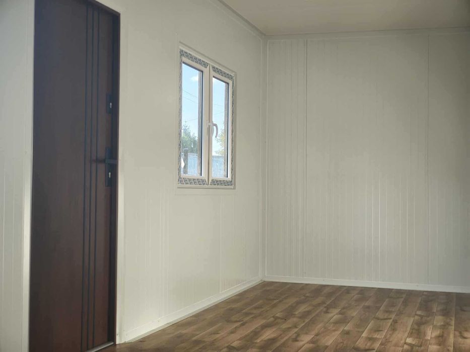 Pawilon z płyty warstwowej 300x600