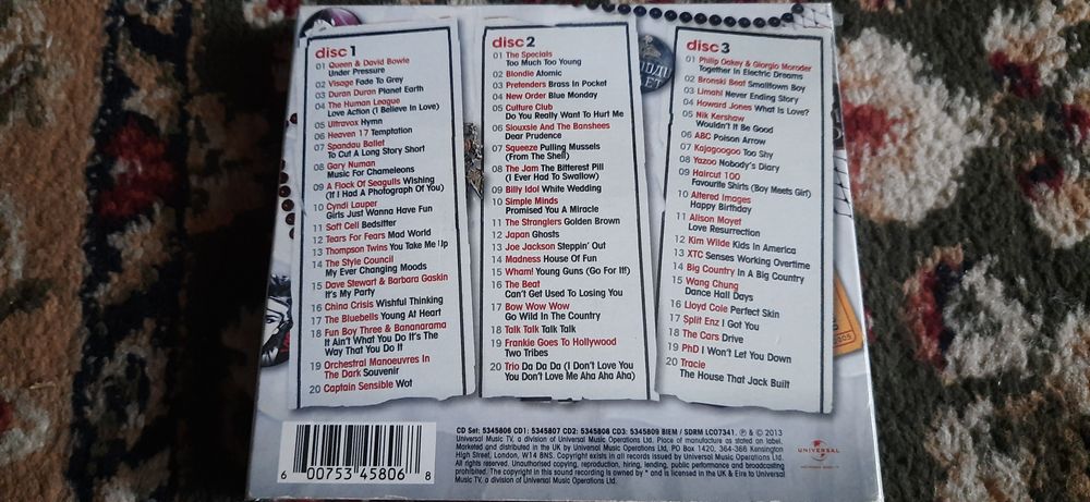 Сборники на фирменных дисках.