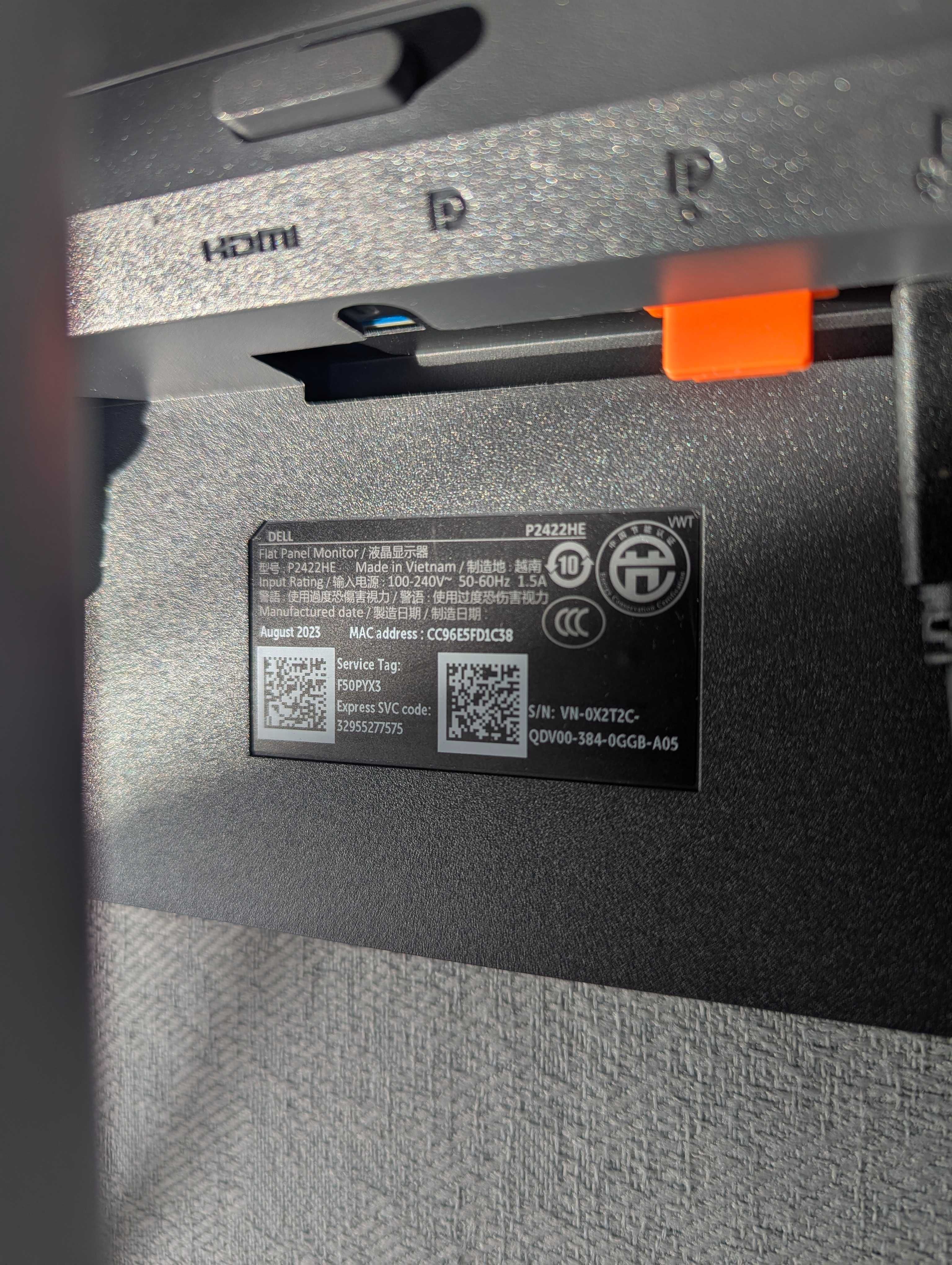 Monitor Dell 24 z hubem USB-C — P2422HE