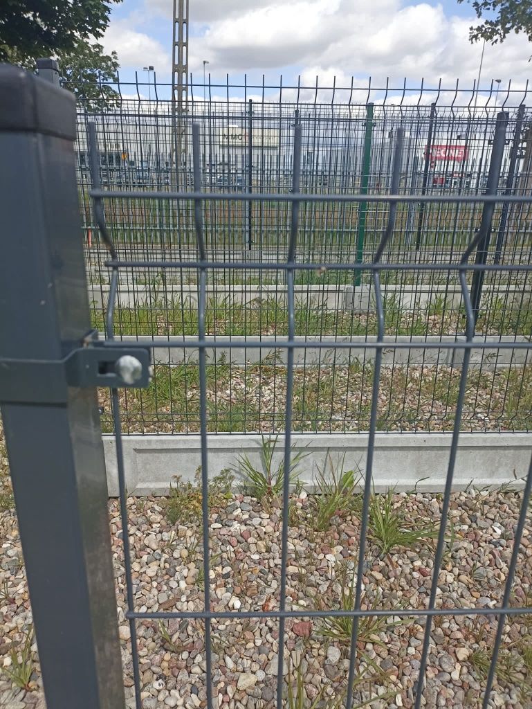 Ogrodzenia panelowe panel bramy furtki słupki płot palety