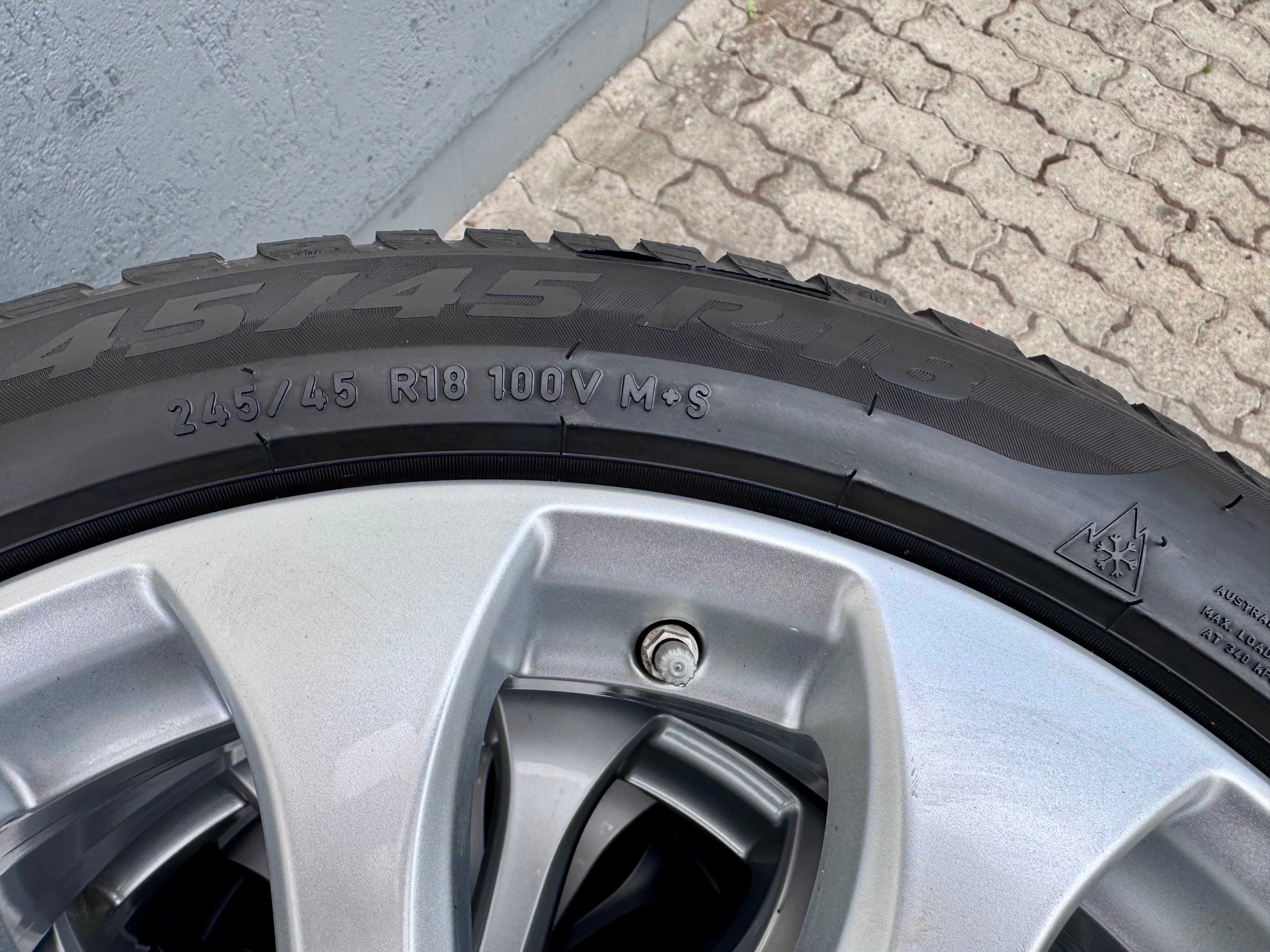 Alufelgi Mercedes E Klasa W213 S213 C238 Oryginalne Zimowe 18 Czujniki
