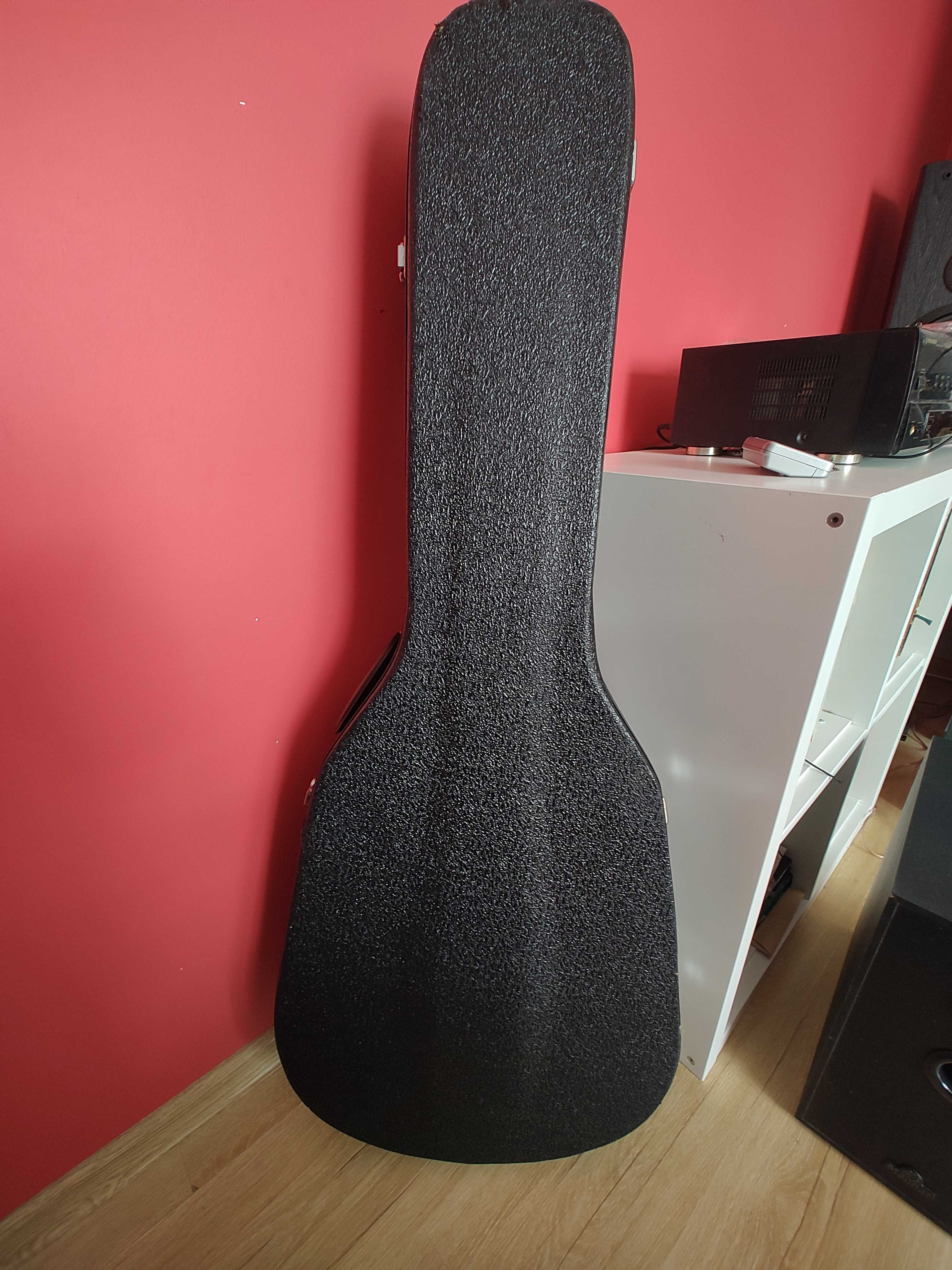 Gitara akustyczna Fender (nowa) z futerałem.