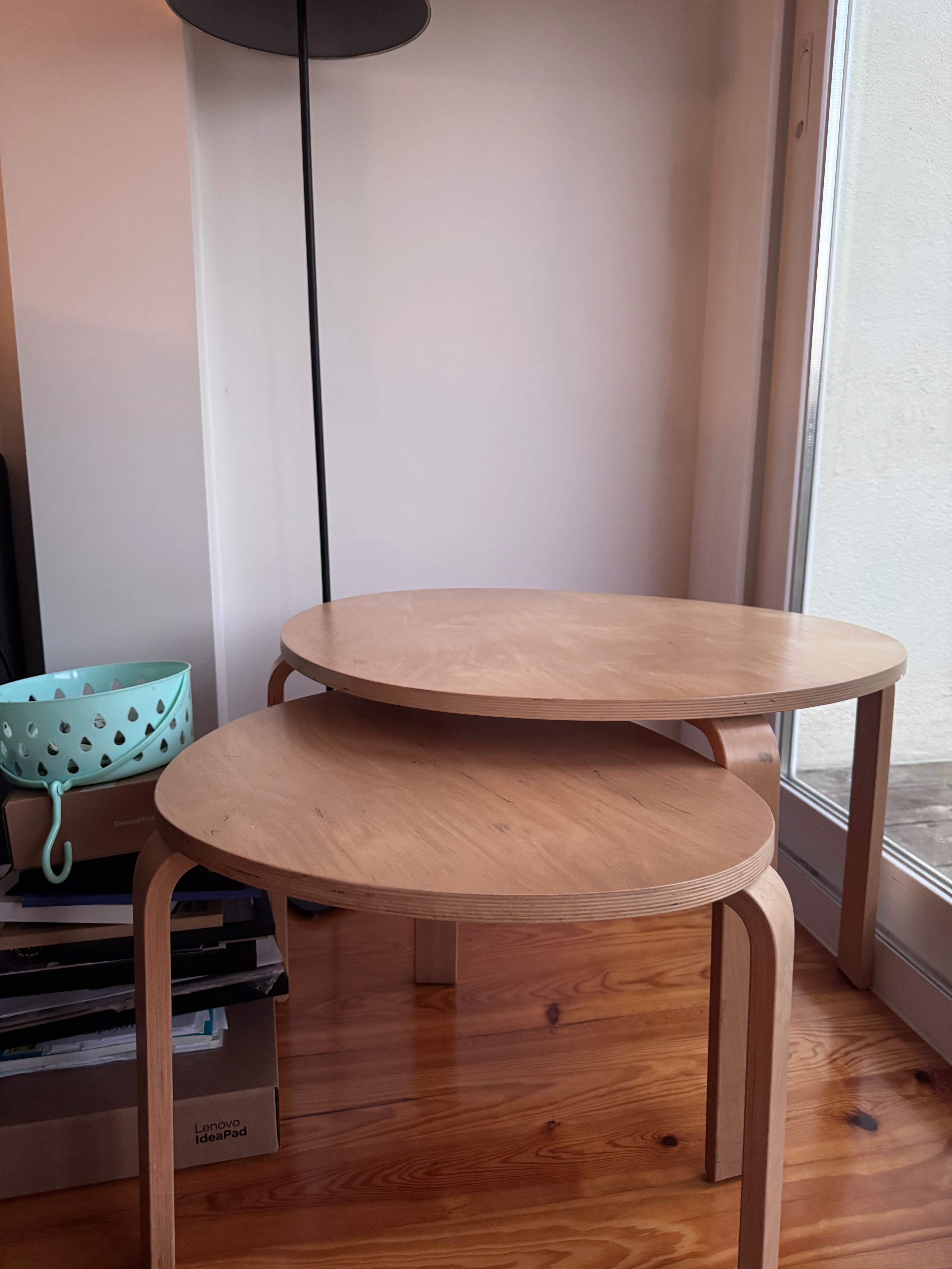 Mesas de apoio IKEA Svalsta