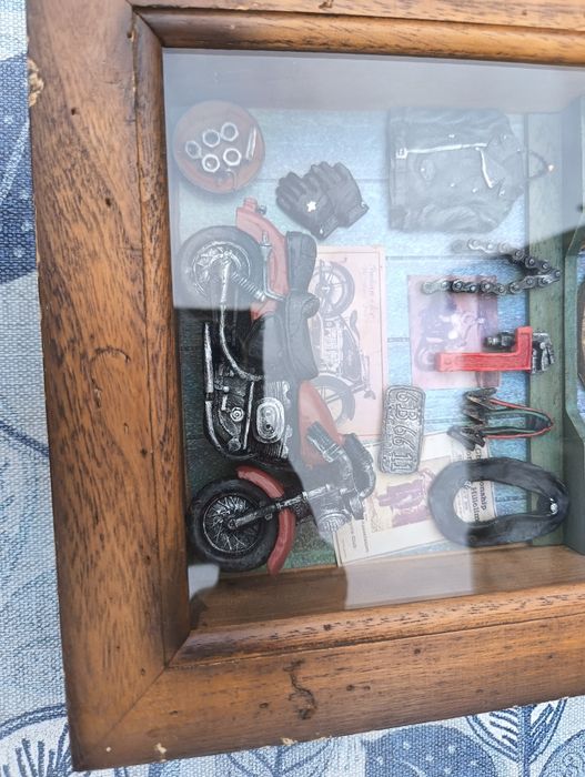 Zegar ścienny z ozdobami dla motocyklistów