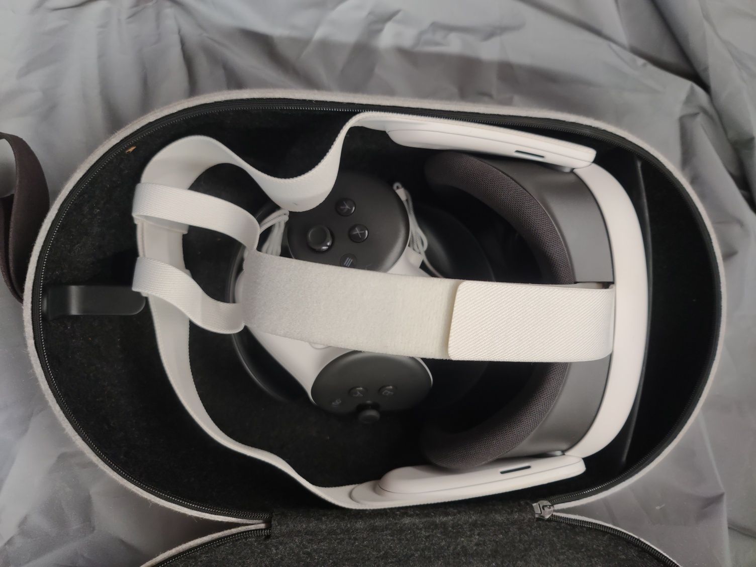 Meta Oculus Quest3  512Gb + чехол