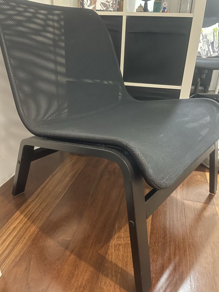Cadeira Ikea preta