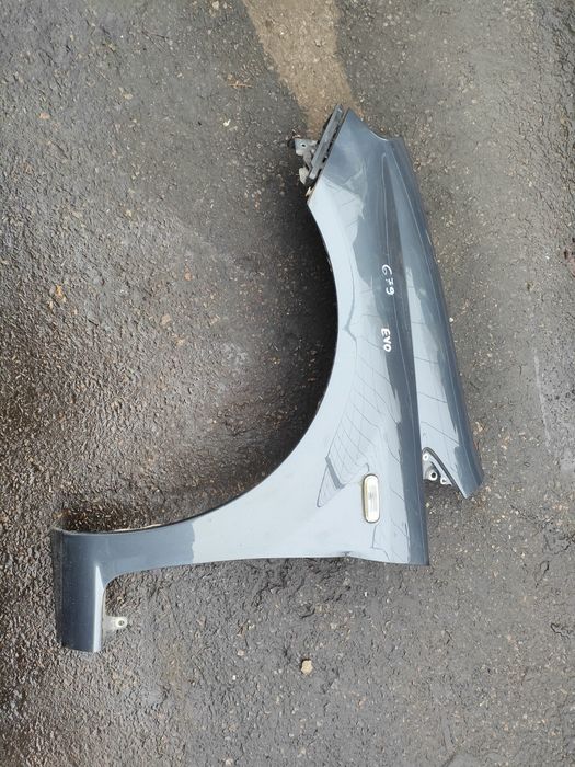 Fiat Grande Punto EVO błotnik lewy przód 679