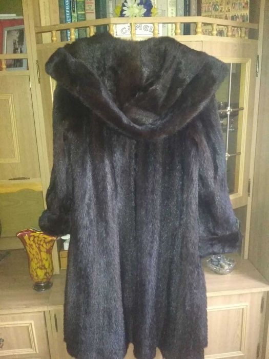 Продам шубу , цена договорная