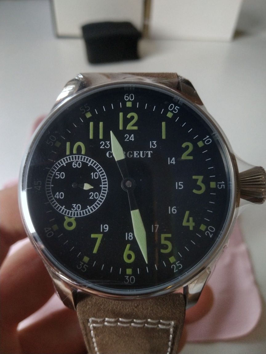 Duży zegarek Coregut 44 mm jak pasówka Mołnia