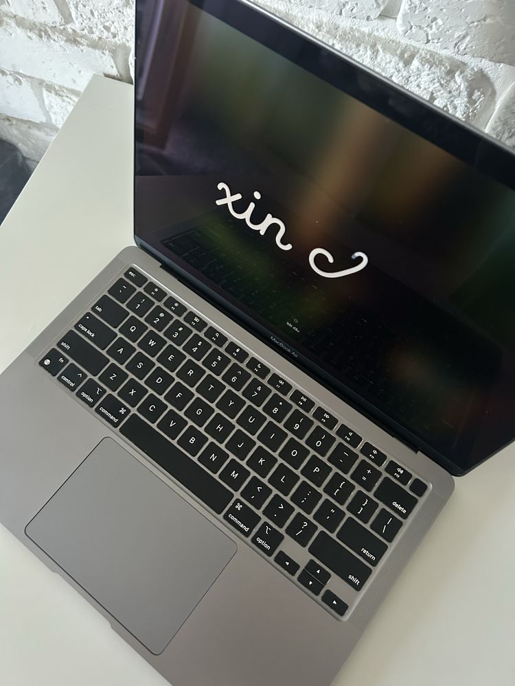 Macbook M1 256 GB