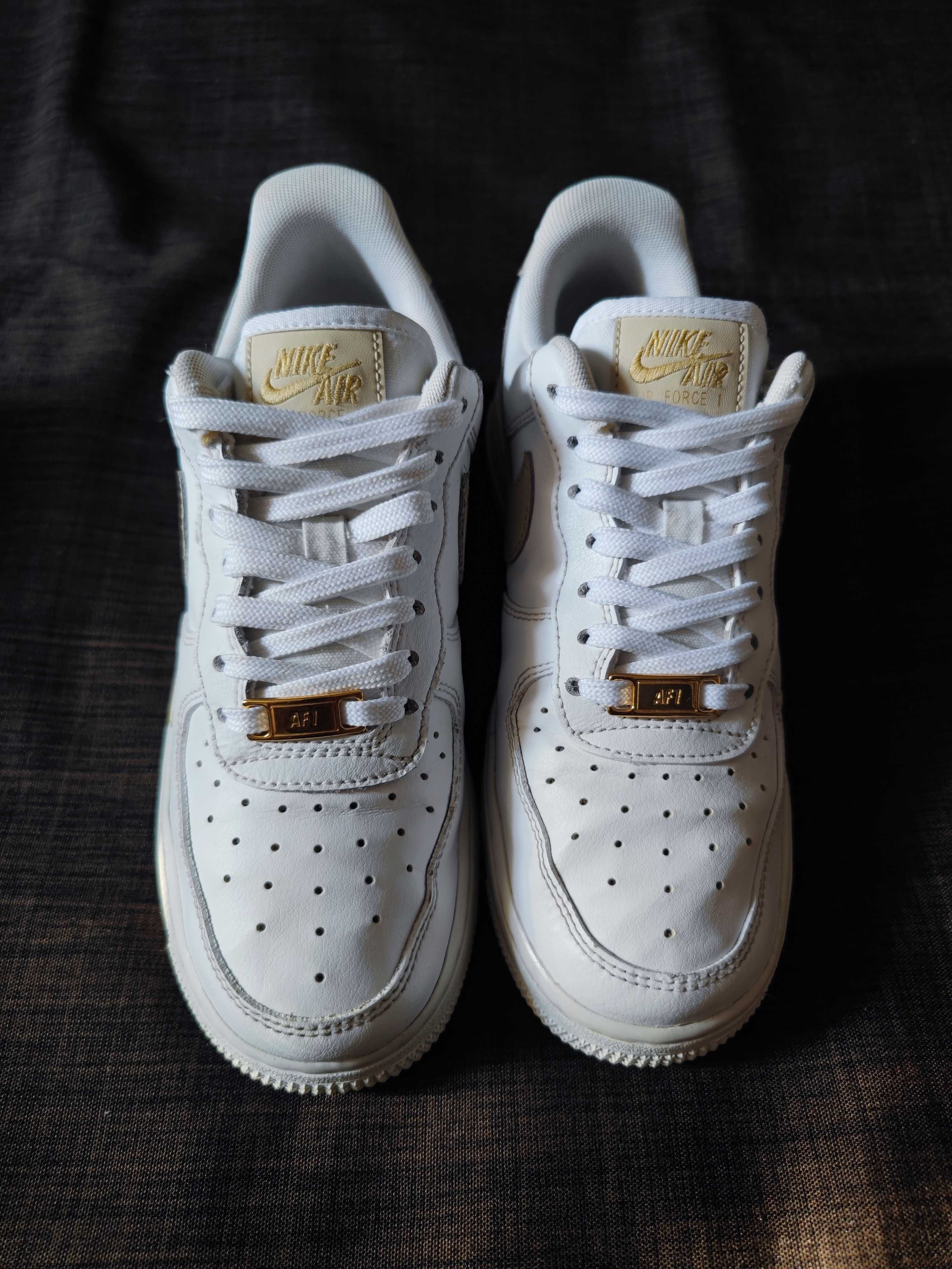 Женские кроссовки NIKE Air Force 1 (38р.24-24,5см.)