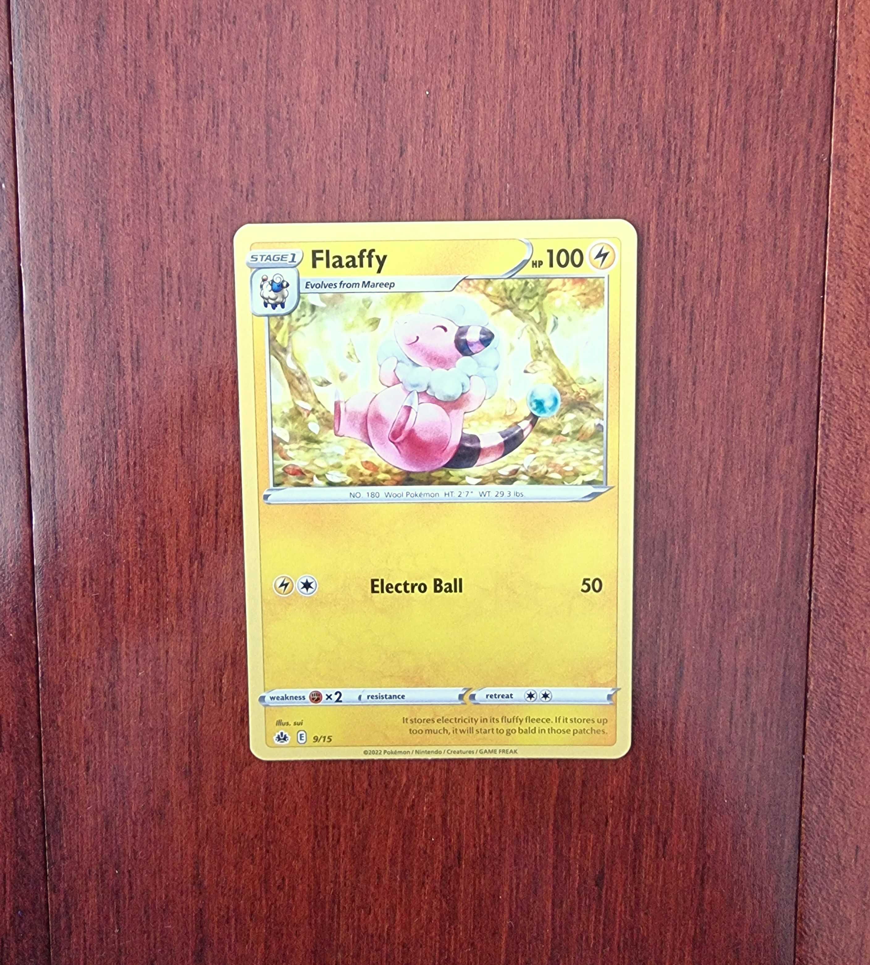 8 cartas Pokémon-Bewear, Chinchou, Cutiefly, Flaaffy, Lapras, Ledyba..