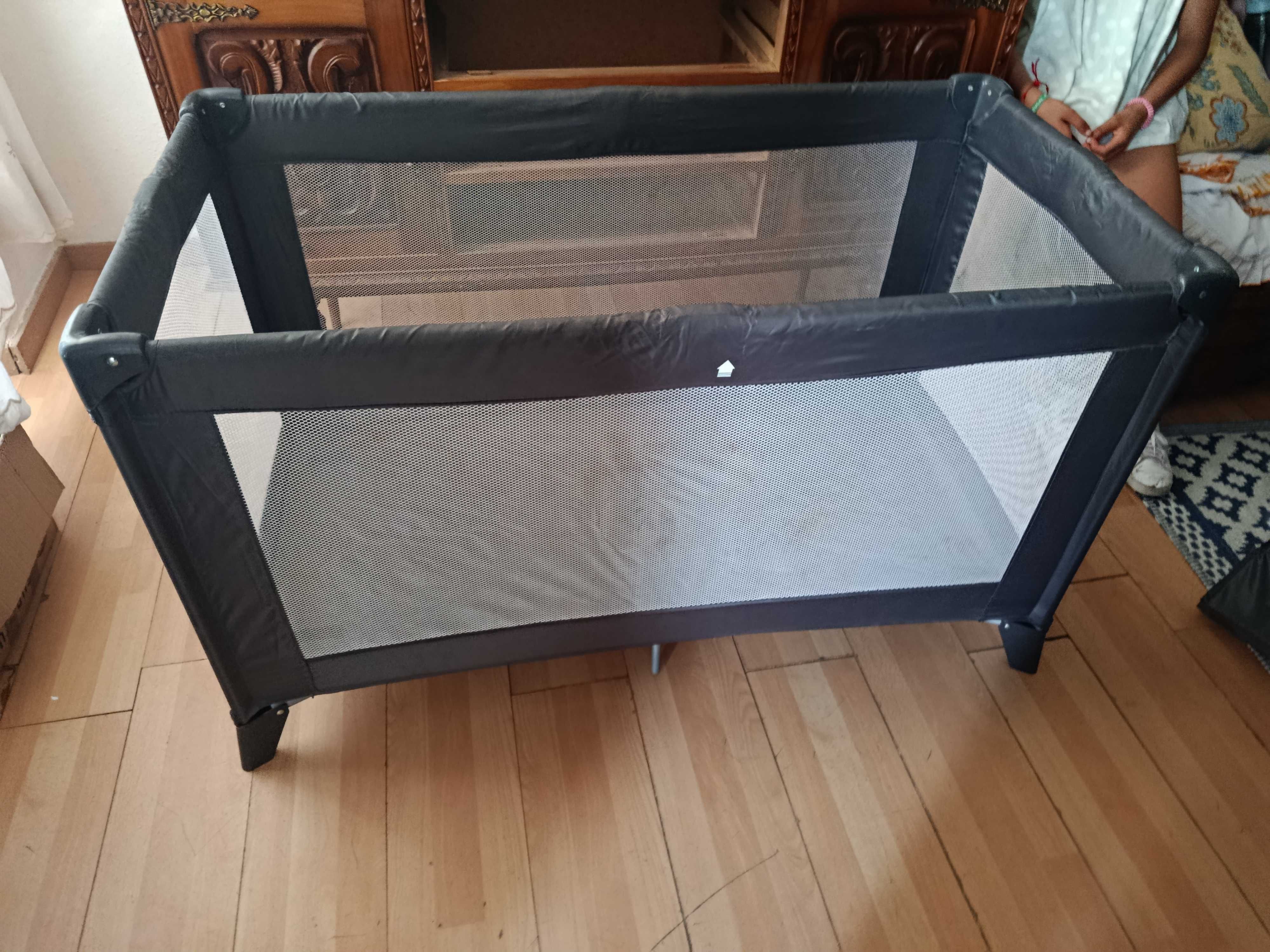 Vendo parque cama de viagem de bebe