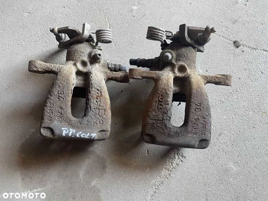 Komplet zacisków hamulcowych tylnych Mitsubishi Colt VI 1.3