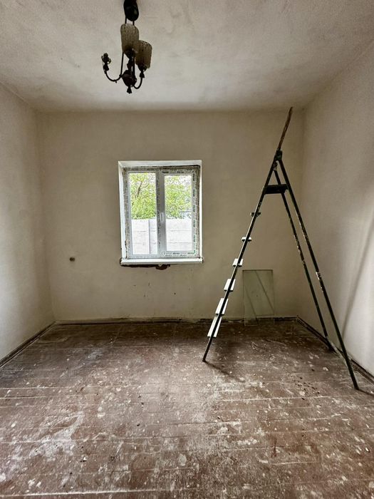 Продам будинок  в смт.Гребінки/Є-відновлення