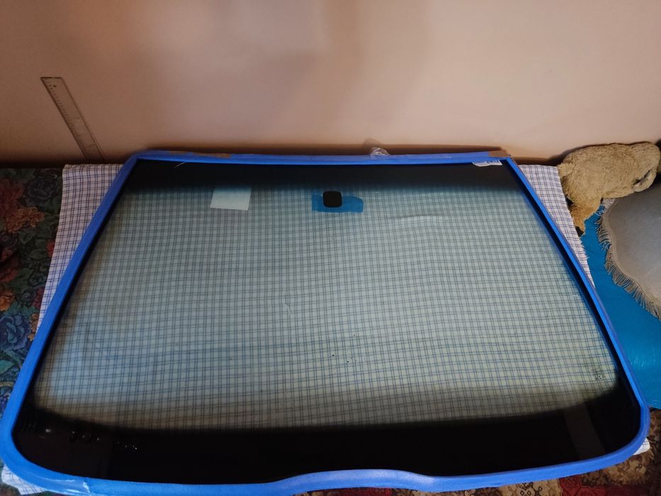 Szyba przednia czołowa Mitsubishi Diamante Sigma Magna 1991r-1996r