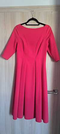 Sukienka midi w malinowo czerwonym kolorze