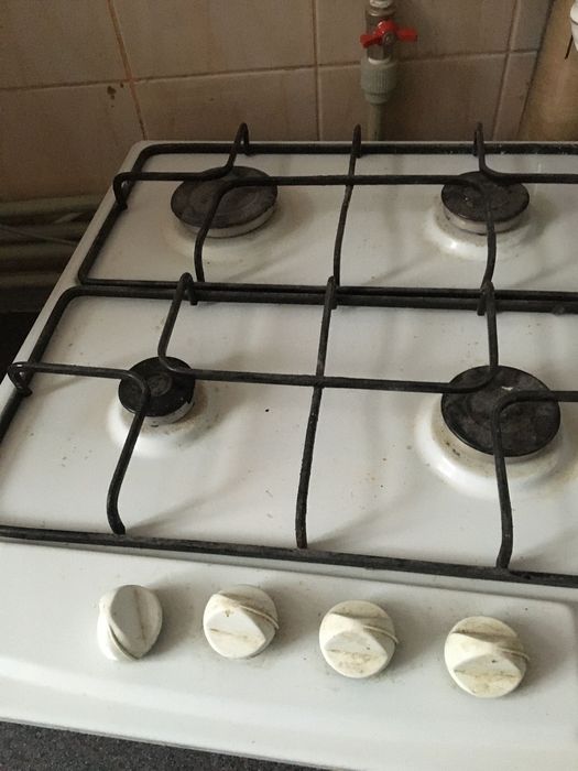 Газова поверхня 4 камфорки