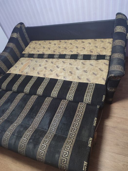 Диван фирмы"Катунь"