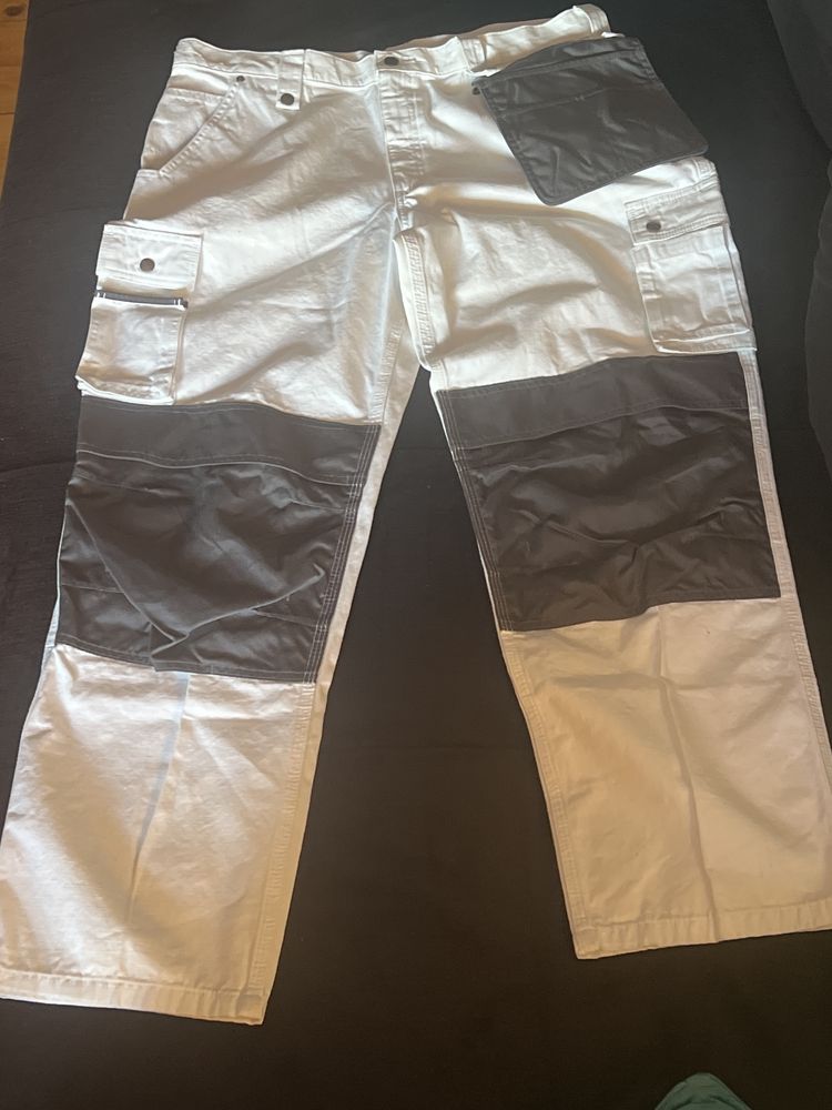 Sprzedam spodnie firmy Carhartt W38 L32 w kolorze białym