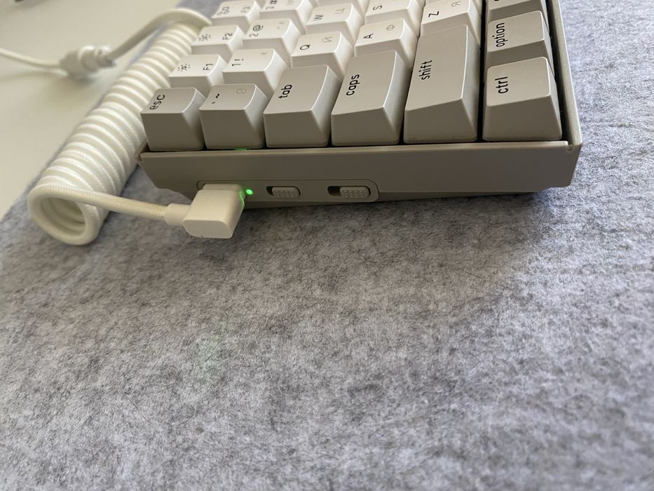 Keychron K2K3 Retro + Coiled Cable
