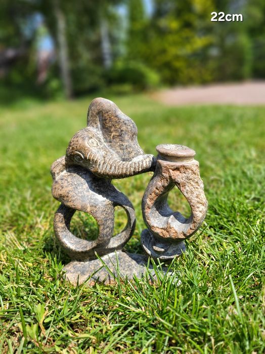 Świecznik Słoń kamienny