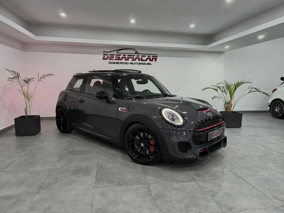MINI 3 Portas John Cooper Works Sport Aut.