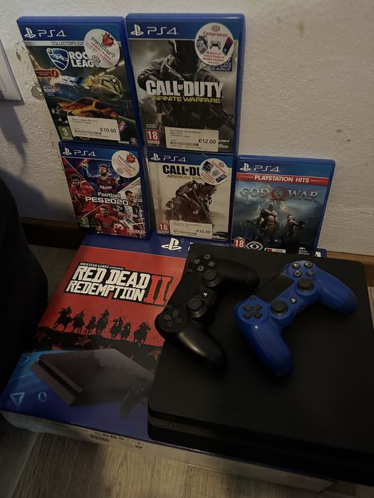 Ps4 1T muito conservado 2 controles