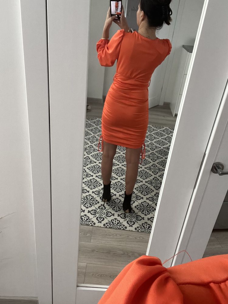 Sukienka S pomarańczowa