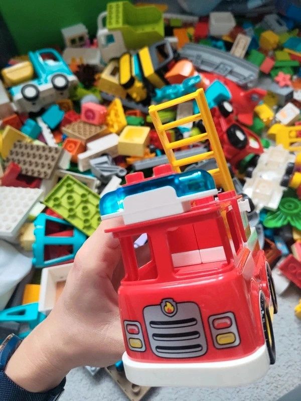 Lego Duplo 10901, Wóz strażacki