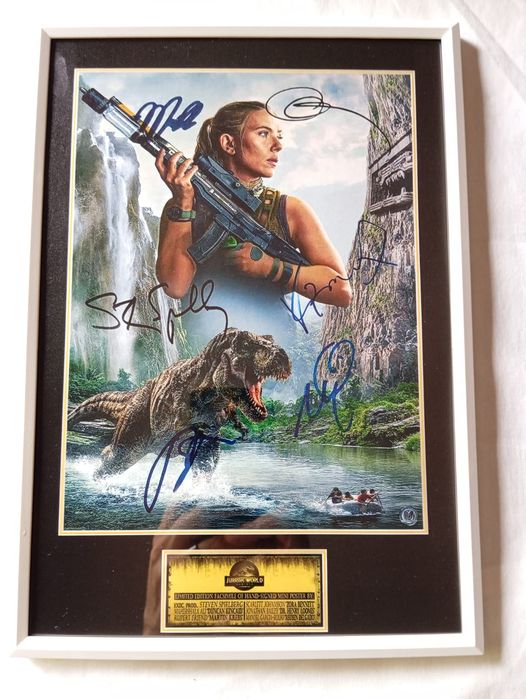 Moldura Filme Jurassic World Rebirth com Autógrafos (A4)