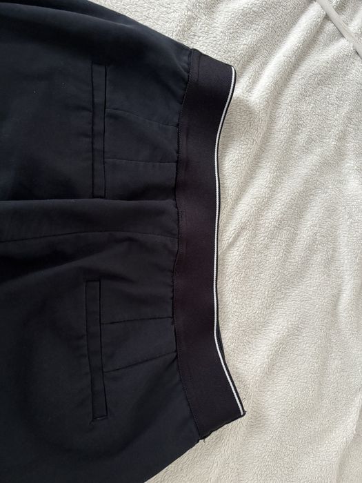 Granatowe spodnie garniturowe Zara rozmiar M